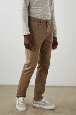 Heren Rails Carver Pant - Cacao