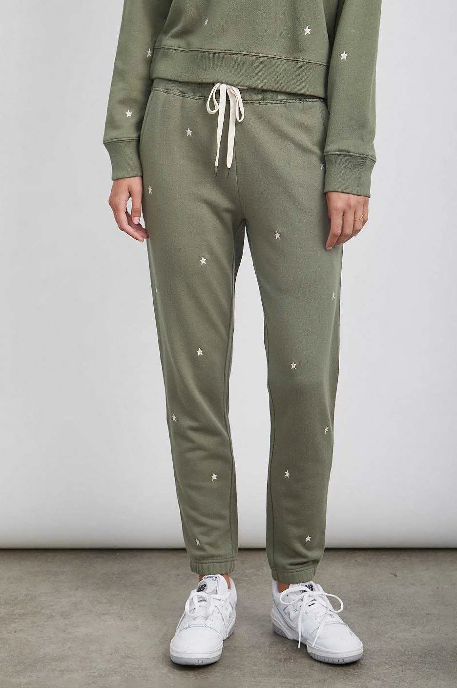 Vrouwen Rails Kingston Sweatpant - Olijf Geborduurde Ivoor Sterren