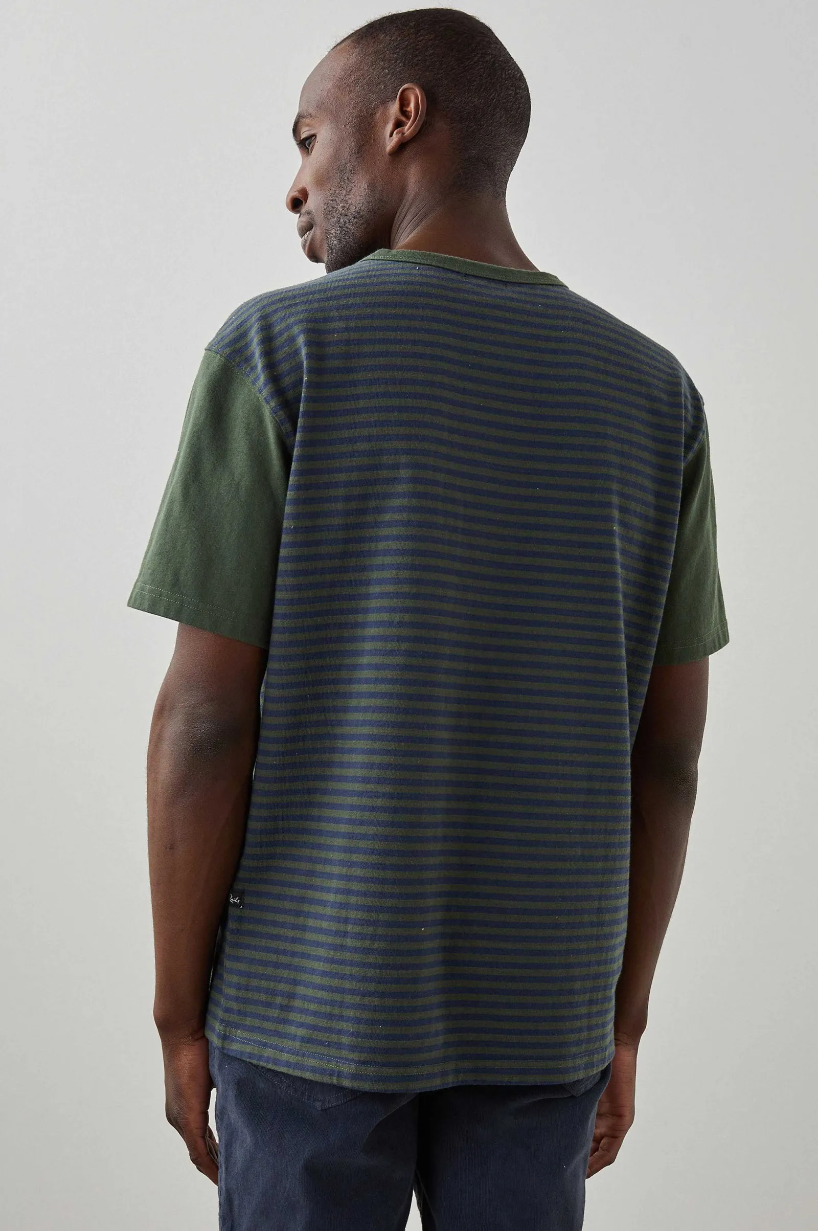 Heren Rails Sato T-Shirt - Altijdgroen Marine Streep