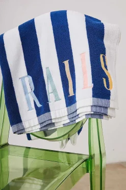 Vrouwen Rails Stranddoek - Blauw Wit Regenboogborduurwerk